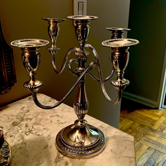 Vintage silver plated candelabra 5 branches
In good vintage cond - Picture 1 of 6